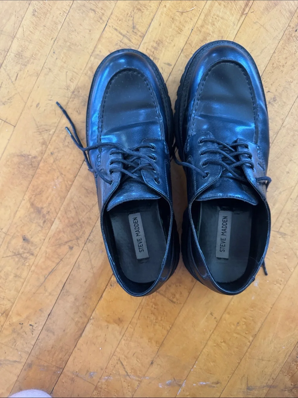 Steve Madden Black Lace-Up Lug Sole Oxfords